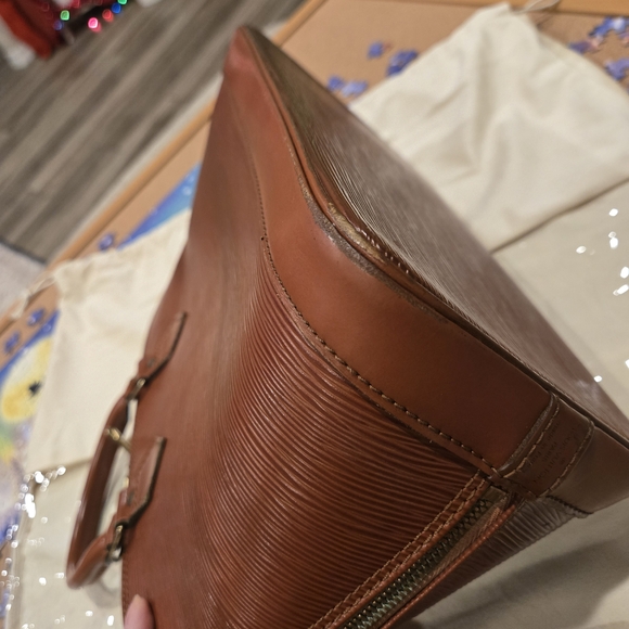 Authentic Louis Vuitton Darker Brown Alma PM and Wallet Set - Picture 6 of 15